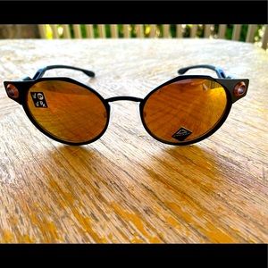 Oakley Deadbolt Sunglasses